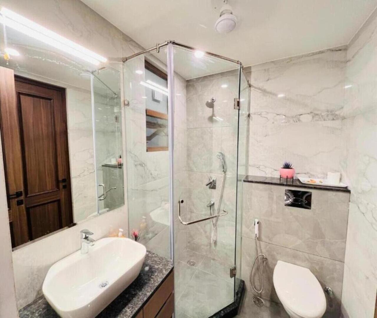 Grove Residency Hauz Khas New Delhi Couple Friendly Hotell Exteriör bild